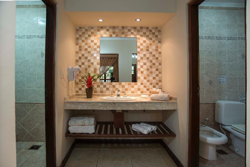 Arami Hotel & Lodge Puerto Iguazú Exteriér fotografie